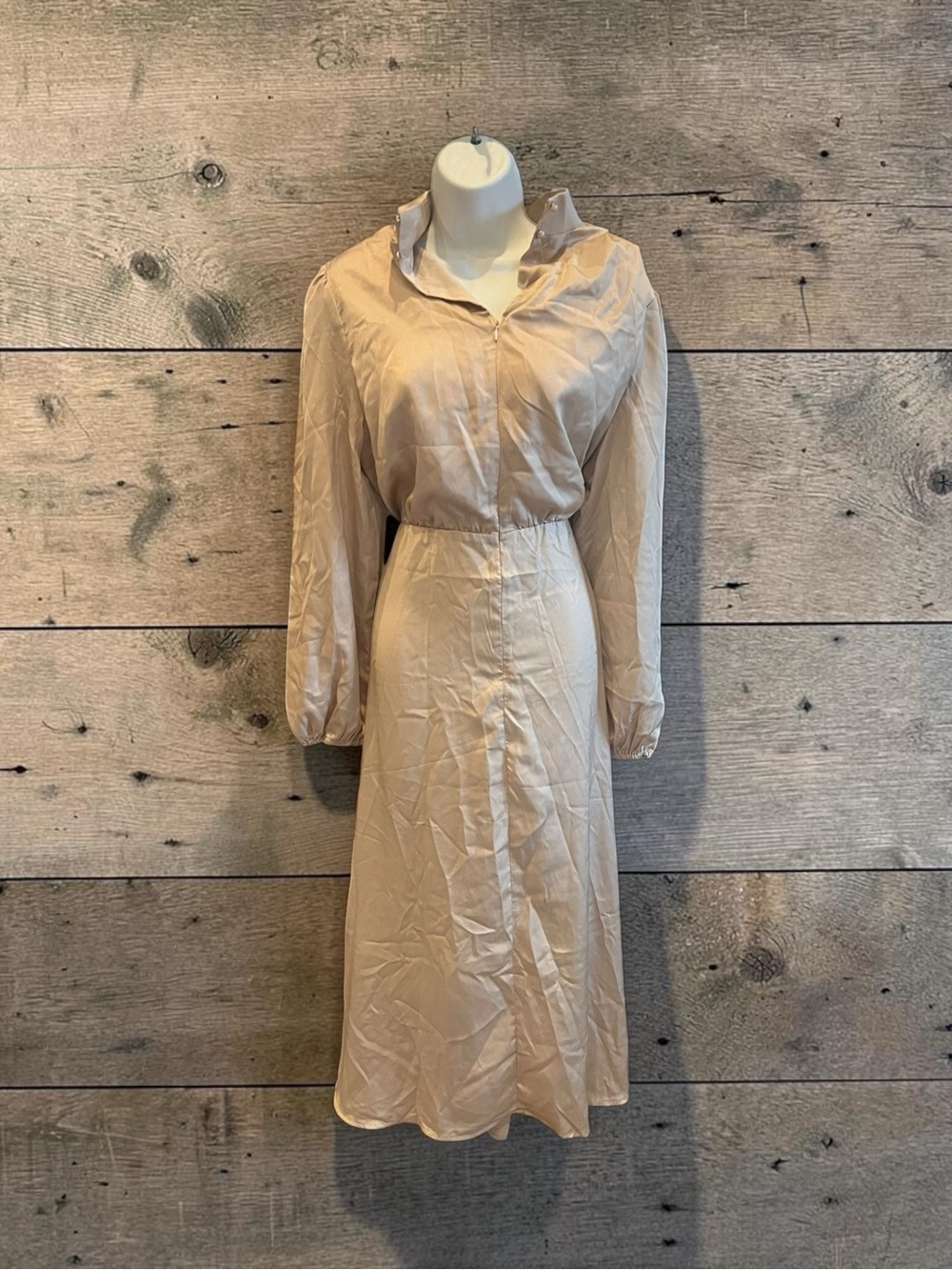 Light Beige High-Neck Midi Dress with Puff Sleeves – Size XL NWOT